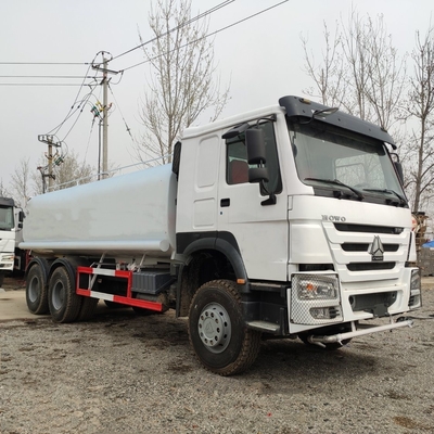 Zf8118 ステアリング シノトラック HOWO 20000リットル 道路 道路 水タンカー 噴水器 トラック