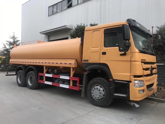 SINOTRUK HOWO 6X4 中古燃料タンク トラック 20m3 25m3 375HP 371HP Wd615.69 エンジン容量&gt;8L