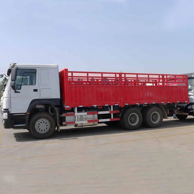 6X4 Sinotruk 輸送車両 箱 貨物 トラック テクニカル・スペアパーツサポート