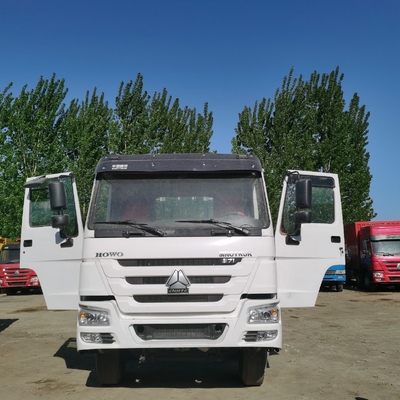 シノトラック HOWO 30tons 40tons 8X4 6X4 安全な輸送のために使用された貨物箱トラック