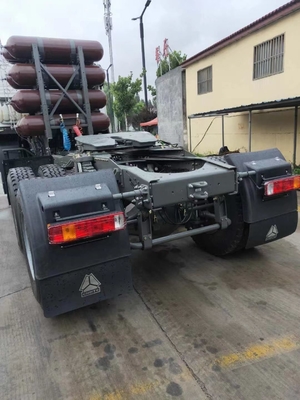 容量 25-30トン HOWO CNG トラクター トラック/貨物 トラック/大容量輸送