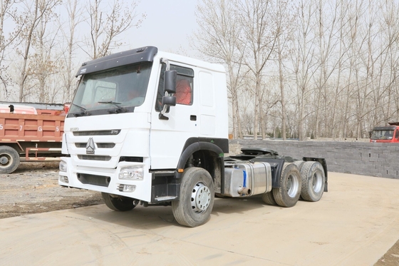 容量 25-30トン HOWO CNG トラクター トラック/貨物 トラック/大容量輸送