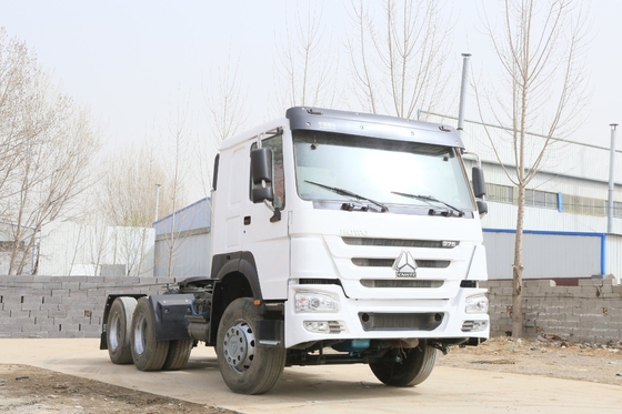 容量 25-30トン HOWO CNG トラクター トラック/貨物 トラック/大容量輸送