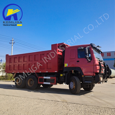 6X4 20-30 トン重用 3 軸 10 輪 Sinotruk HOWO Hw76 キャビンのダンプトラック