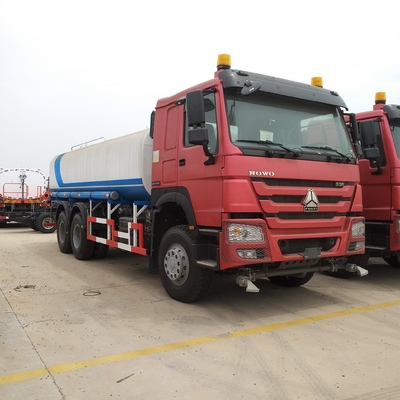 オーダーメイド Sinotruk HOWO 4X2/6X4/8X4 20000リットルのタンク容量の水用トラック