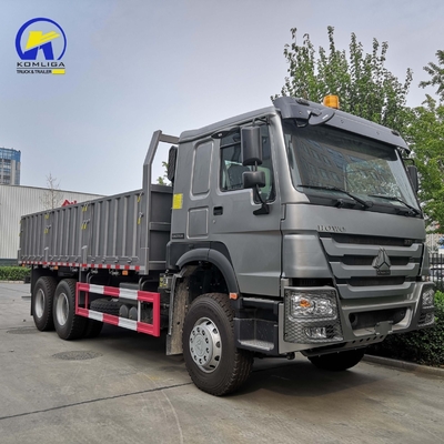 6X4 ドライブホイール Sinotruk HOWO フラットベッドフェンス トラック