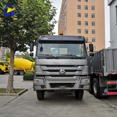6X4 ドライブホイール Sinotruk HOWO フラットベッドフェンス トラック