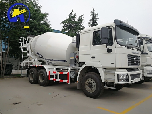 340HP Shacman F2000 6X4 10輪セメントミキサー 300Lの燃料タンカー付き卸料粉末トラック