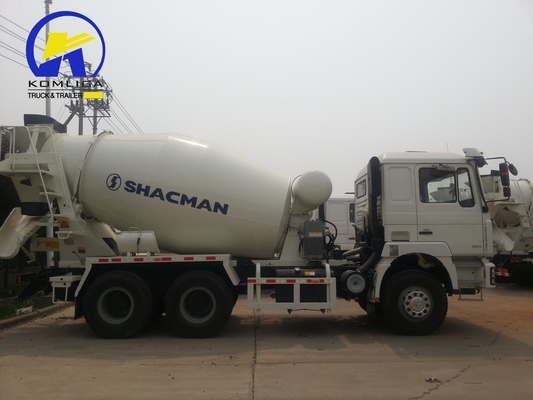 340HP Shacman F2000 6X4 10輪セメントミキサー 300Lの燃料タンカー付き卸料粉末トラック