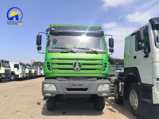 400L アルミニウム合金燃料タンカー ノースベンツ 6X4 8X4貨物トラック ダンプトラック ≤5席