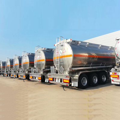 歩道と6PCS T30/30ブレーキ室を持つ3軸アルミ燃料タンカー半トレーラー