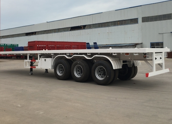 40FT 20FT トラッカーヘッド フラットベッドコンテナ 7000-8000mm の車輪ベースを持つ半トレーラー