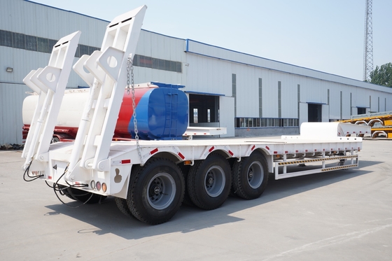 重荷輸送用7000~8000mmの車輪ベースECE認証の多軸低床トレーラー